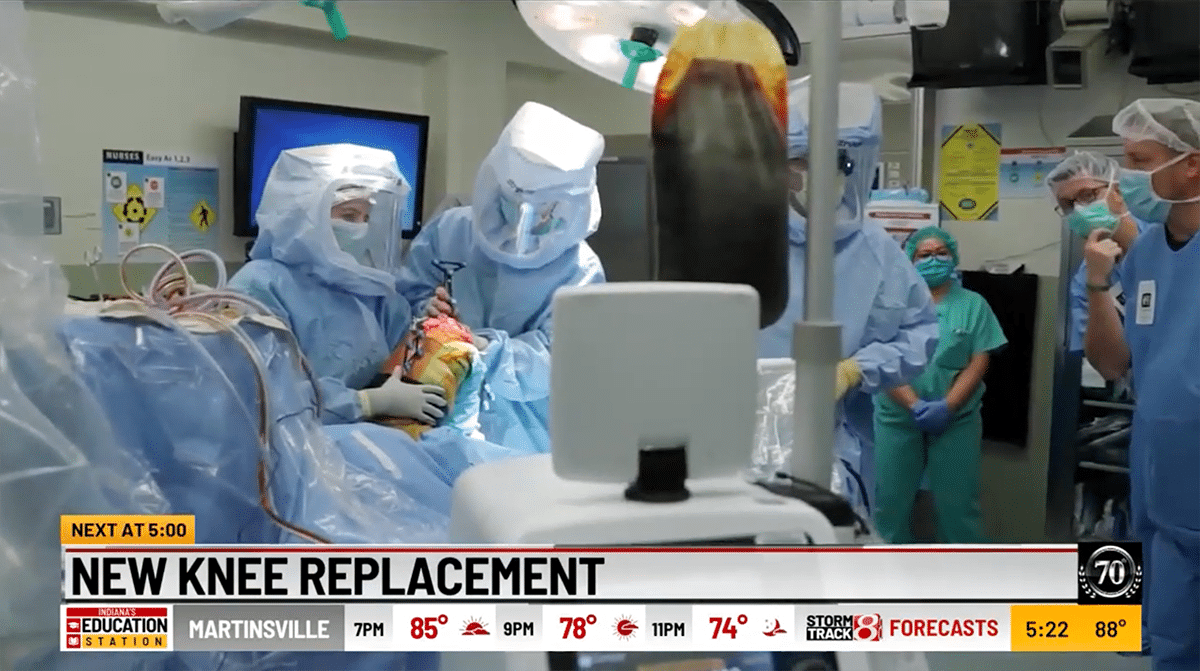 Dr. Richard Berger discusses minimally invasive knee replacement during a WISH-TV Indianapolis feature.